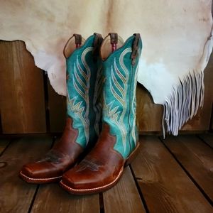 Turquoise Cowgirl boots